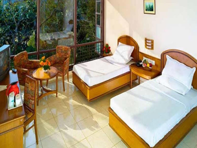 Отель Ktdc Aranya Nivas Thekkady Kumily Экстерьер фото