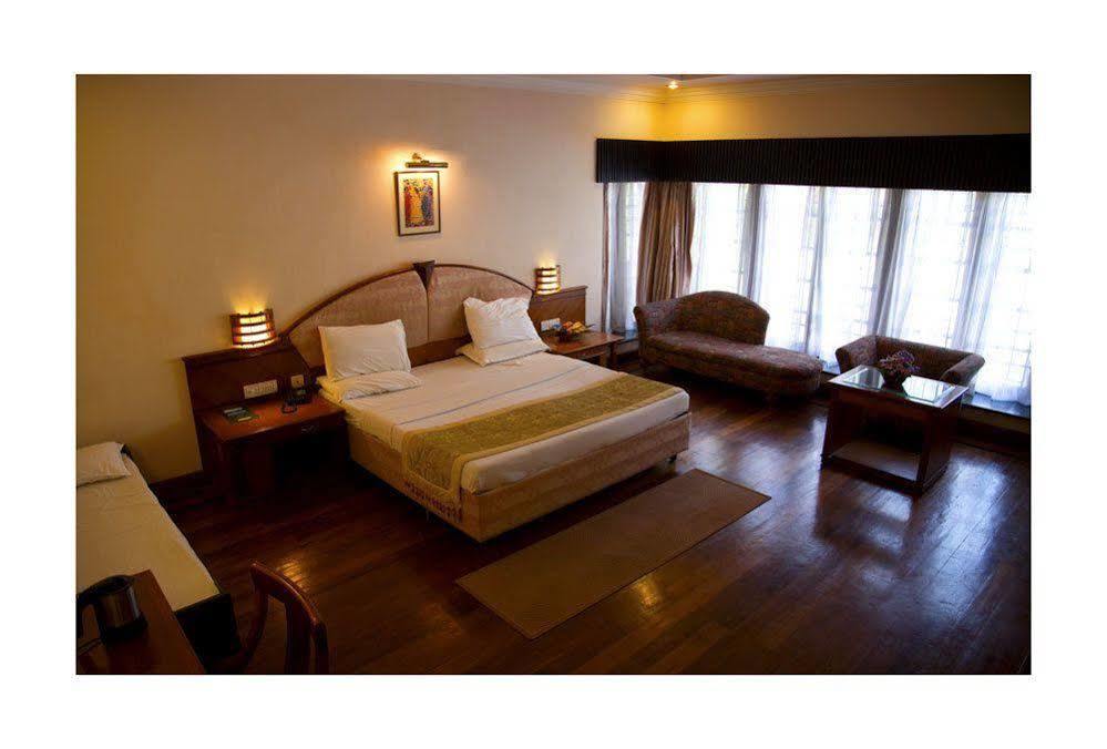 Отель Ktdc Aranya Nivas Thekkady Kumily Экстерьер фото