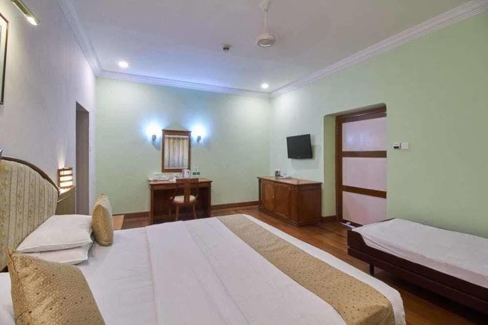 Отель Ktdc Aranya Nivas Thekkady Kumily Экстерьер фото