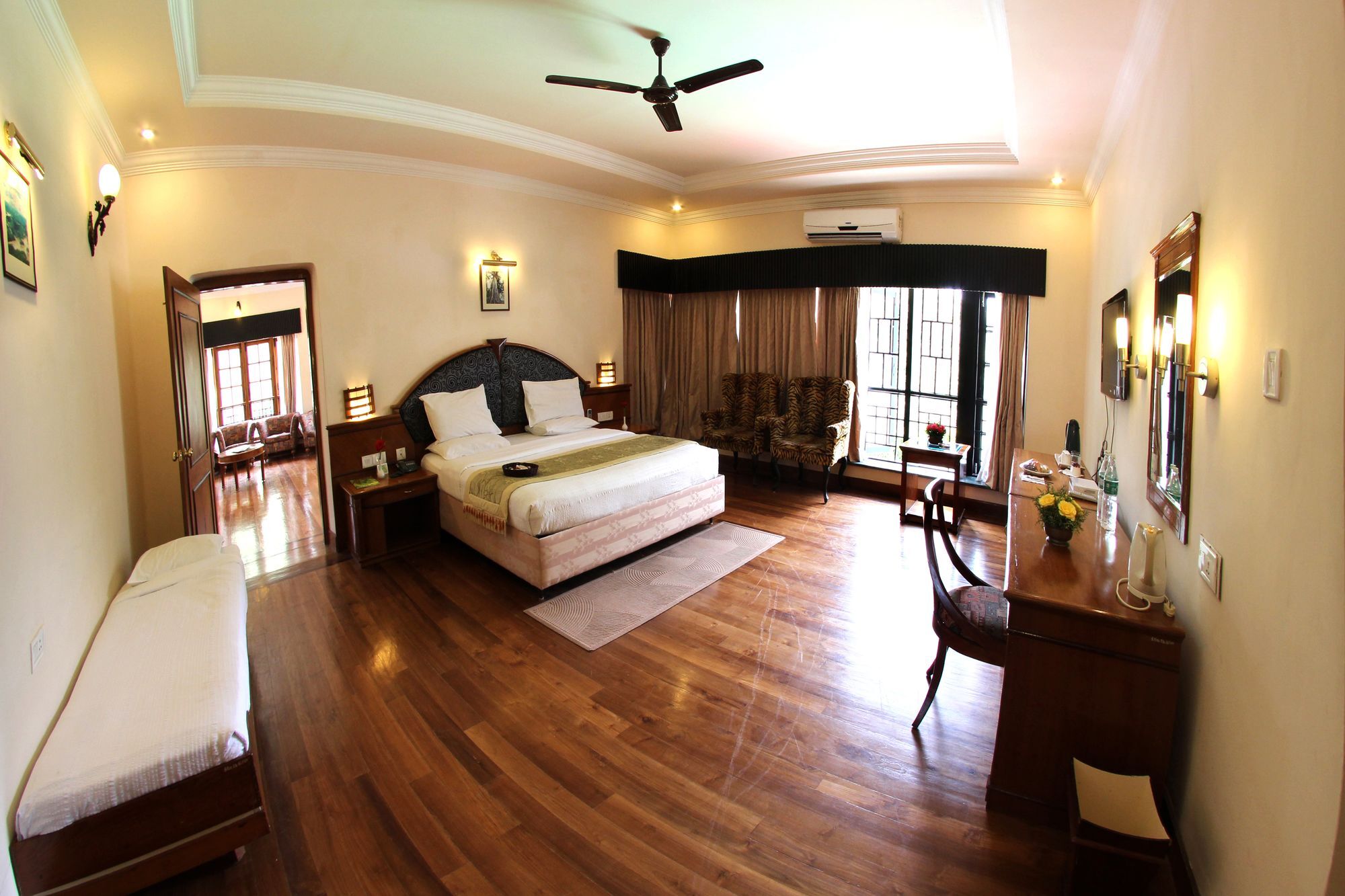 Отель Ktdc Aranya Nivas Thekkady Kumily Экстерьер фото