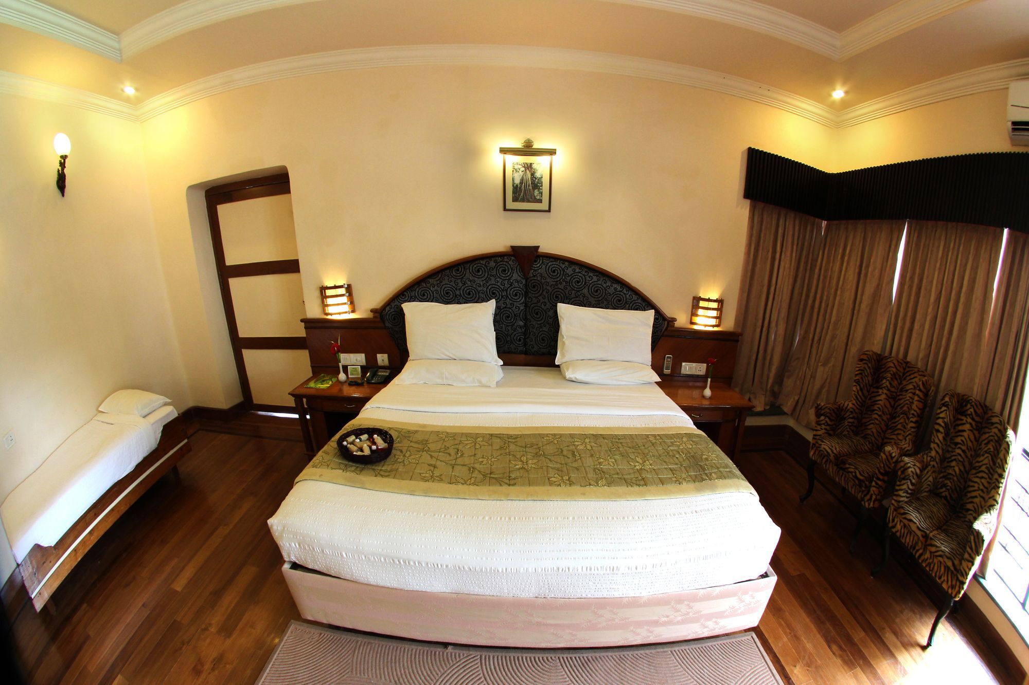 Отель Ktdc Aranya Nivas Thekkady Kumily Экстерьер фото